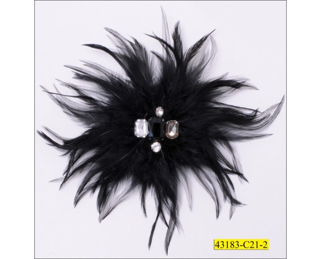 Brooch feathered with center stones