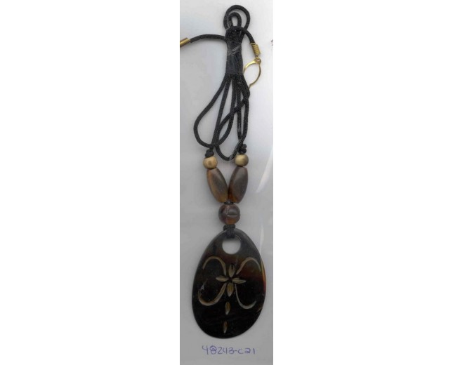 BLACK OVAL HORN WITH PENDANT CRAB SYMBOL 16 1/2"