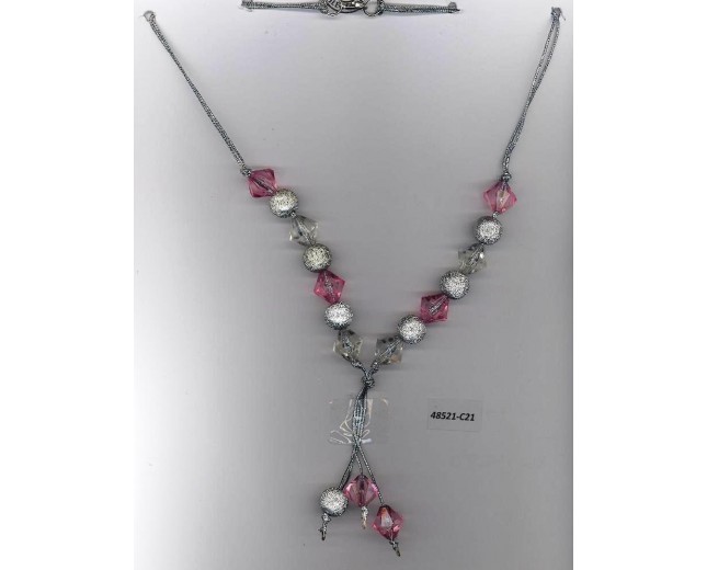 Necklace w/beads on silver string Silver/Clear/Pink