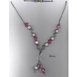 Necklace w/beads on silver string Silver/Clear/Pink