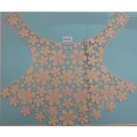Collar guipure floral design 9 1/2x11 Off white
