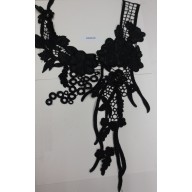 Collar Guipure w/satin flowers 7 x 18 1/2 Black