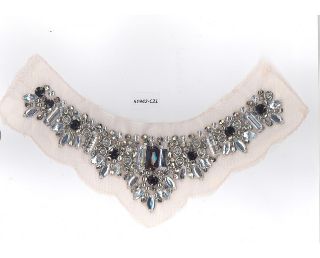 Collar w/muti size & shape beads&stones6 1/4x4Silver/Clear