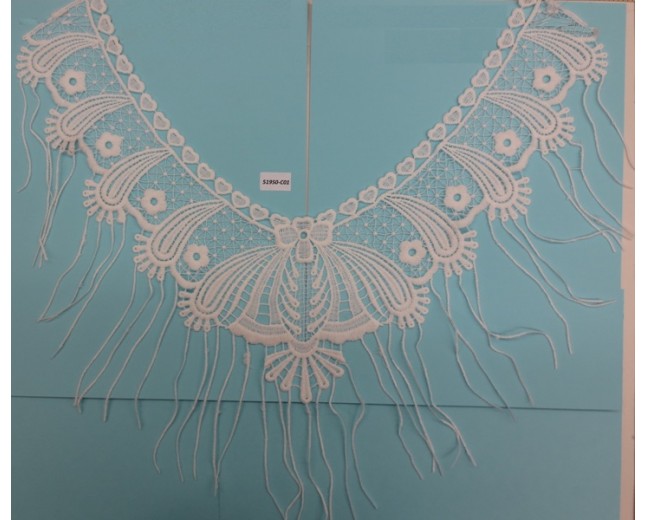 Collar like kite w/hanging threads11 1/2x 14 White